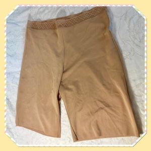 Slimming shapewear by Vassarette shorts panties